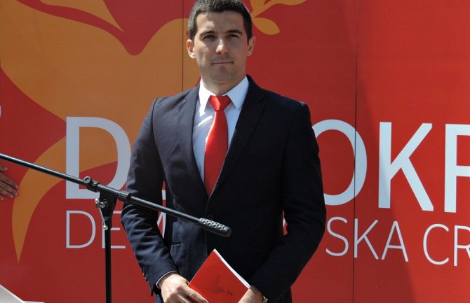 Bečić: Nema uslova za glasanje o nepovjerenju