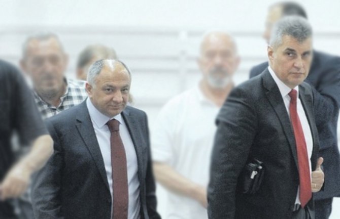 Vlada nije raspravljala o Brajoviću i Lazoviću