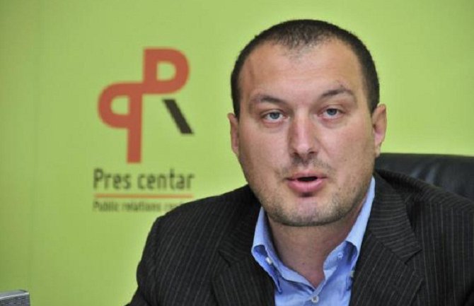 Dedeić: Vratite se srpstvu, oslobodite Borislava Đukića