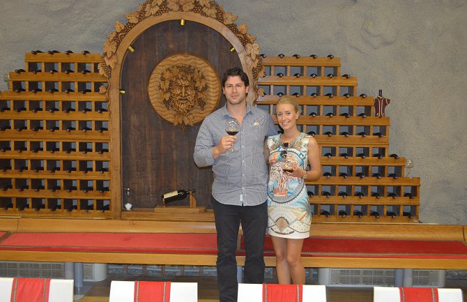 Svjetski poznati hirurg Branko Bojović oduševljen crnogorskim vinom