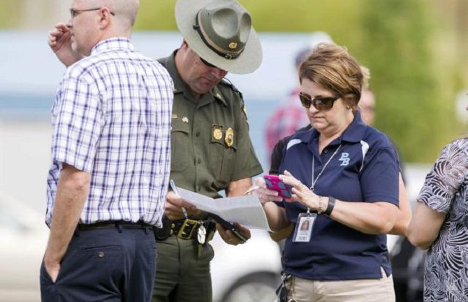 SAD: Četrnaestogodišnjak držao na nišanu 29 učenika i nastavnika