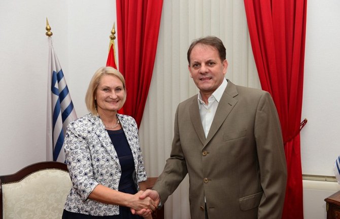 Stijepović  primio ambasadorku Poljske