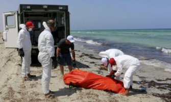 Libija: Spasioci do sada pronašli 111 tijela izbjeglica stradalih u brodolomu