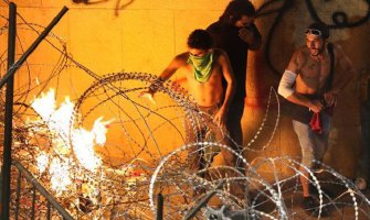 Protesti protiv vlade: Imate 72 sata da podnesete ostavke (Foto)