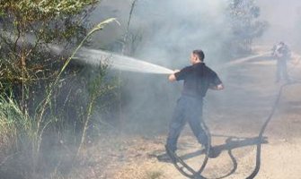 Ulcinj: Ugašen požar na Velikoj plaži