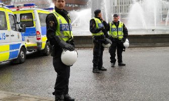 Stokholm: U pucnjavi stradao migrant još troje ranjeno