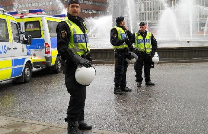 Stokholm: U pucnjavi stradao migrant još troje ranjeno