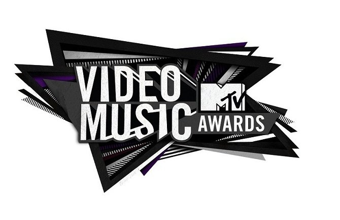 Večeras  MTV  Video Music Awards 2015