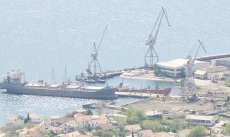 Radnici Jadranskog brodogradilišta Bijela prekidaju protest