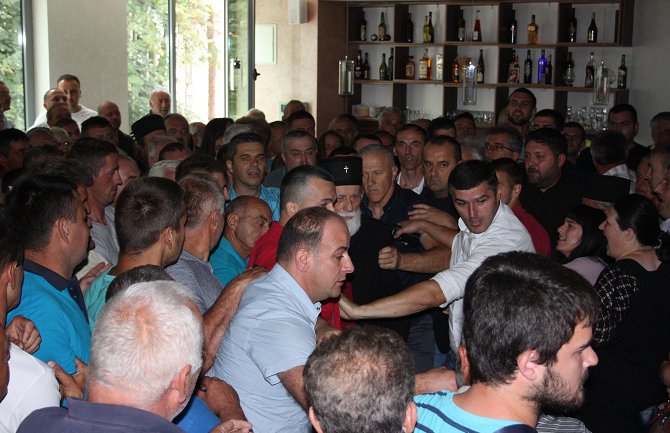 SPC: Građani reagovali na zloupotrebu vjerskih osjećanja u političke svrhe