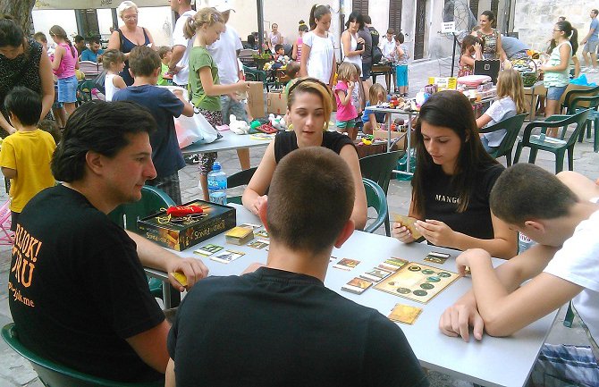 Počinje nova sezona igranja društvenih igara u klubu Brljok!