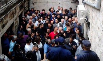 Mitropolit CPC Mihailo  izvrijeđan i u Kotoru