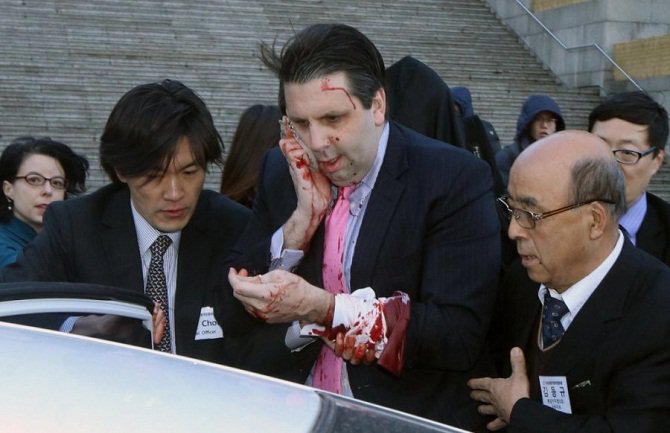 Seul: Za napad na američkog ambasadora 12 godina zatvora