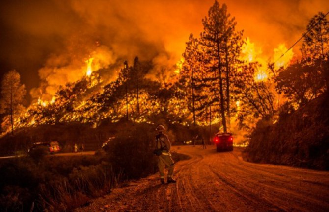 Obama proglasio vanrednu situaciju zbog požara na sjeveru Kalifornije