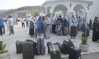 Na hadž otišla 83 vjernika iz Crne Gore