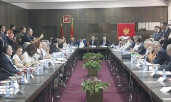 Da li je vraćanje imovine vjerskih zajednica nacionalizacija ili restitucija?