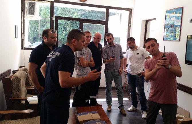 Službu zaštite i spašavanja Opštine Herceg Novi opremili digitalnom radio opremom