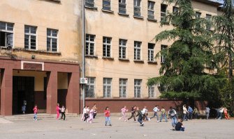 Podgorica: Zbog vrućina u 8 škola skraćeni časovi