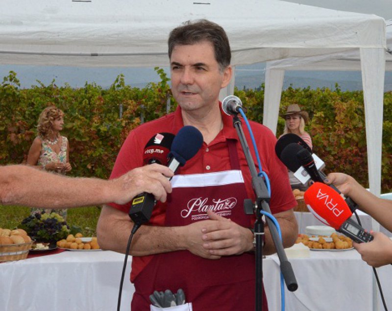 PetarIvanovicMinistarPoljoprivredeDiplomatijauVinogradu