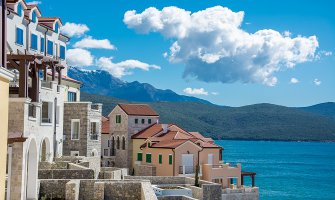 Gibson: Održati stabilnost u ključnim politikama