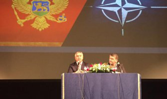 Đukanović: Članstvo u NATO garant sigurnosti za Crnu Goru