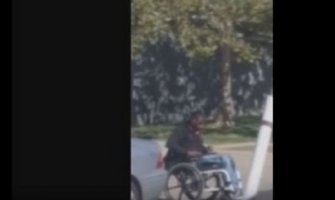 Policija upucala invalida u kolicima (VIDEO)