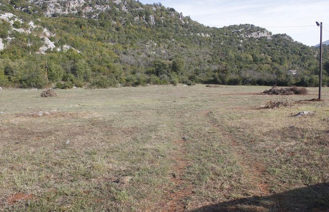 Počele pripreme za gradnju izbjegličkog kampa na granici sa Albanijom