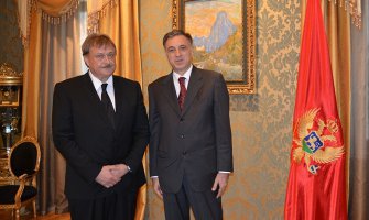 Slovenija snažno pomogla evro-atlanske integracije kao kontakt država