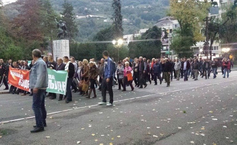 1208673810208194599010621732217878n