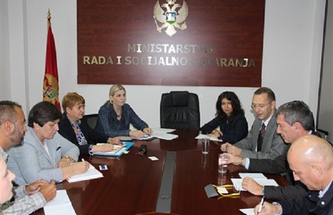 Kovačević: Svaka opština će imati svoj dnevni centar