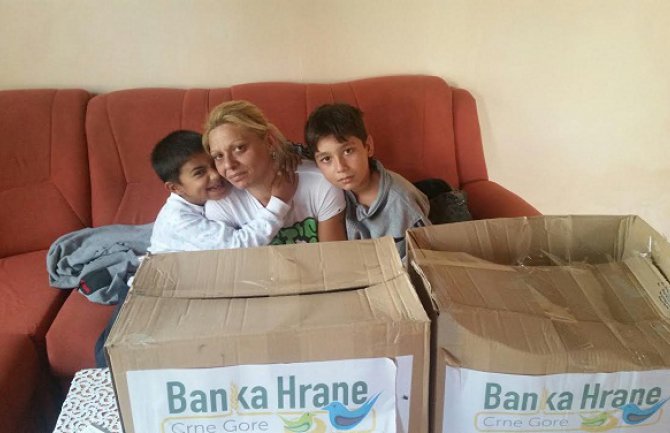 Stiže pomoć Saneli  i njenim sinovima