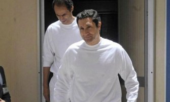 Egipatski sud oslobodio Mubarakove sinove posle tri godine zatvora