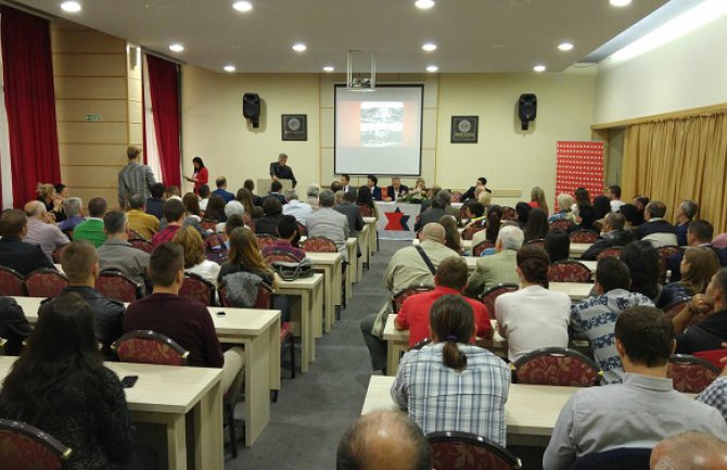   Rakčević: Osuši se sve čega se ova vlast dohvati