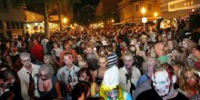 Zombi festival se pretvorio u krvoproliće: Jedna osoba poginula, 20.000 učesnika u panici (VIDEO)