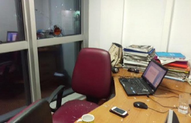 Napadi na medije ne doprinose rješenju političkih problema