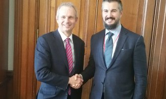 London: Crna Gora na dobrom putu prema članstvu u EU