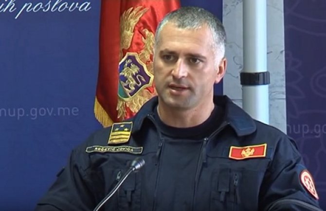 Policija preduzela sve mjere radi održavanja mira na protestima(VIDEO)