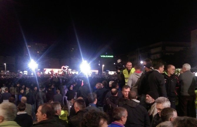 Bulatović: Odbijamo predlog Krivokapića i ulazak na sporedna vrata