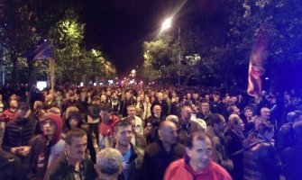 Sindikat medija: Ispitati da li je policija prekoračila ovlašćenja u odnosu na novinare