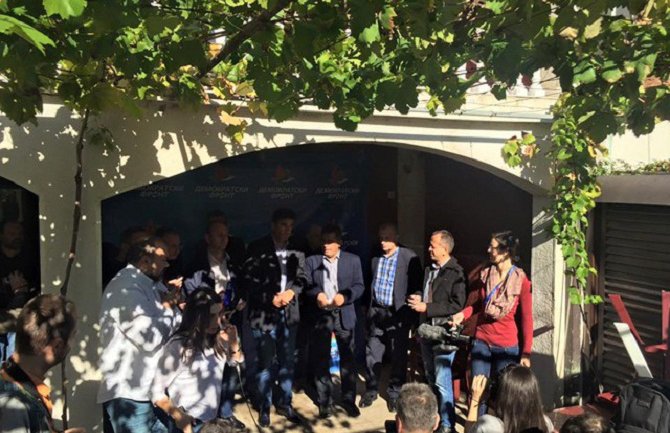 DF postavio rok za puštanje Mandića i Radunovića