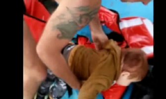 Turski ribari spasili bebu iz mora (VIDEO)