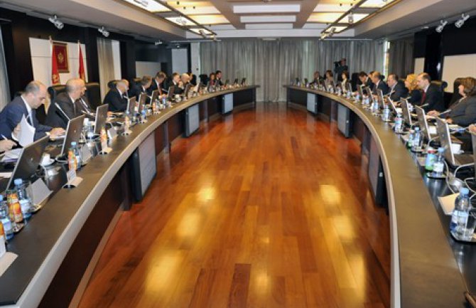 Bijelo Polje, Kolašin i Cetinje mogu da se zaduže