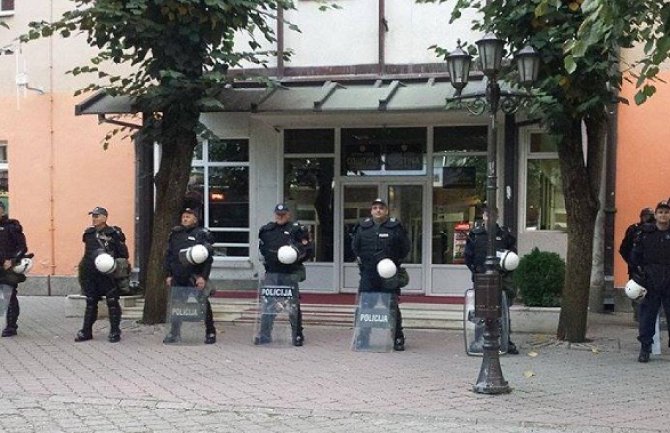 BP: DF podnio krivičnu prijavu protiv policijskog straješine Almira Ćatovića