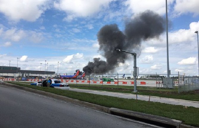 Zapalio se avion, nekoliko povrijeđenih