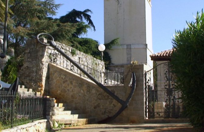 URA: Ukradeno arheološko blago ispred privatne kuće, vlast nesposobna