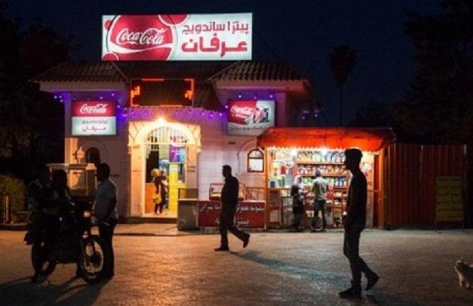 Iran zabranio Koka Kolu na svom tržištu