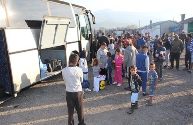 Osam porodica dobrovoljno se vratilo na Kosovo