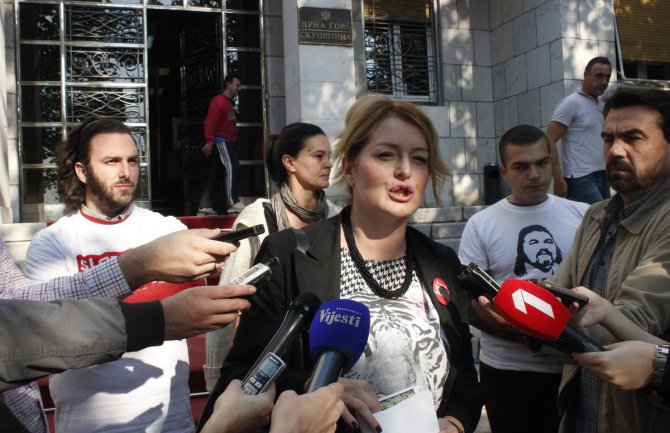 Drobac najavila tužbu protiv Branke Bošnjak