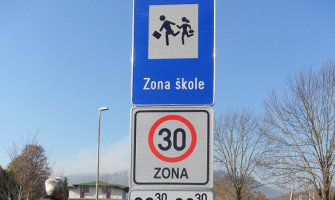 NK: Unaprijeđena bezbjednost u saobraćaju u zonama osnovnih škola