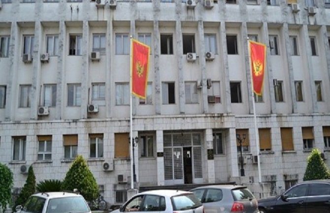 Žugić neće povući Zakon o zaradama